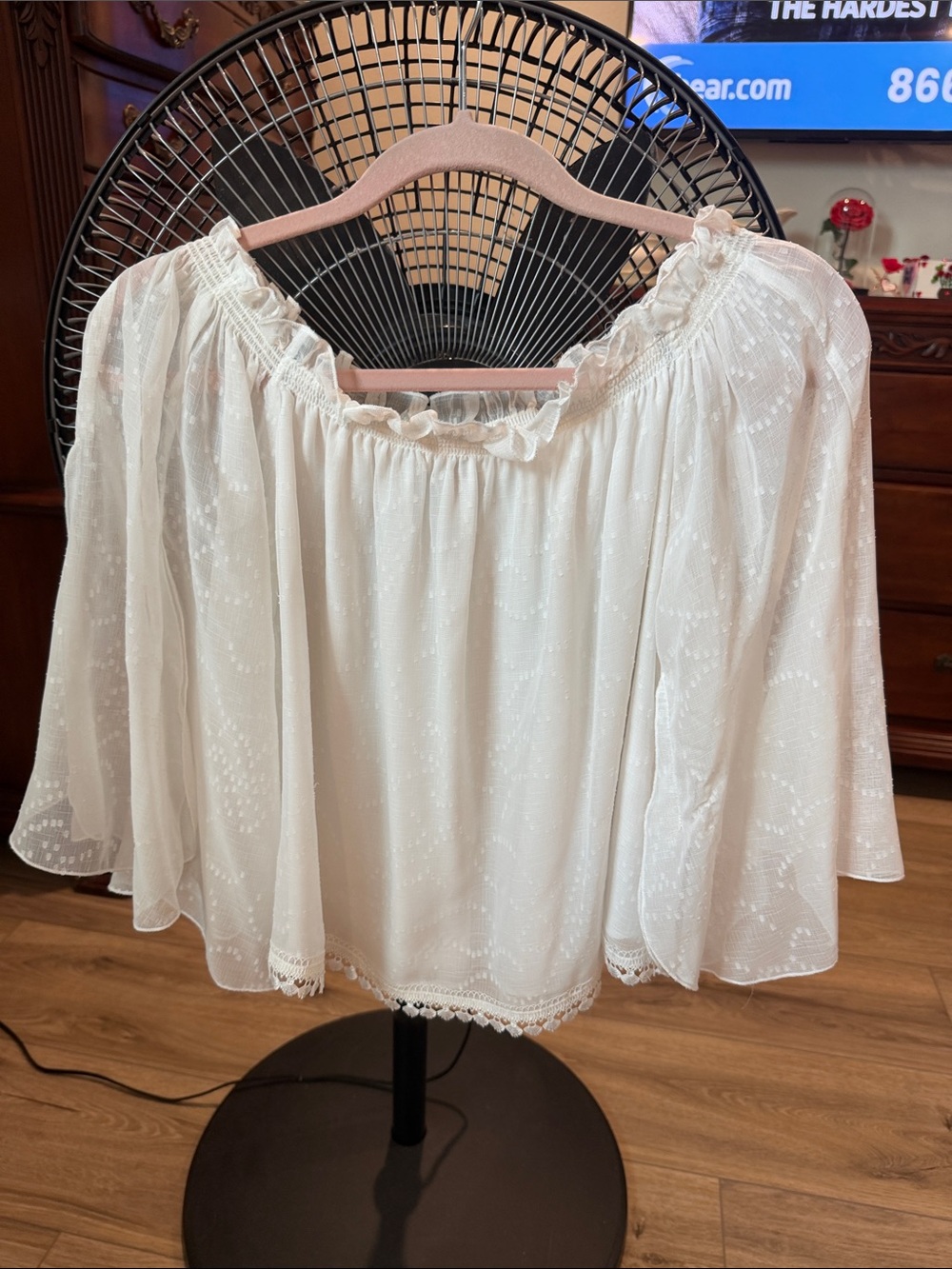 Laundry By Shelli Segal White Off-Shoulder Peasant Tunic